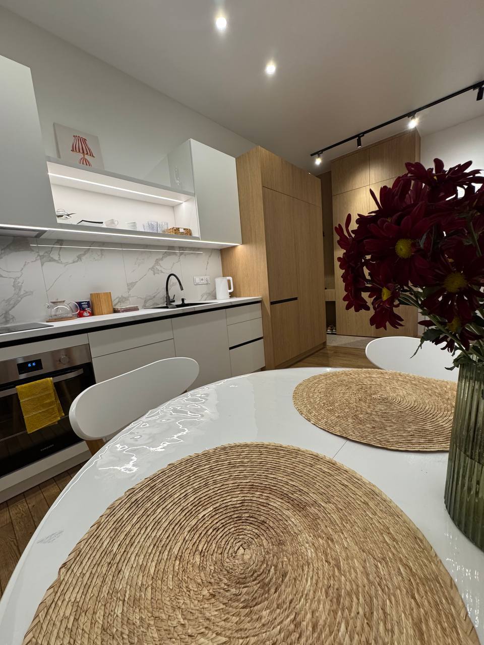 Оренда 3-кімнатної квартири 58 м², Столярова вул.