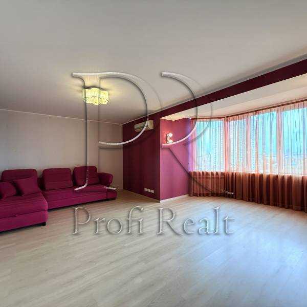 Продажа 3-комнатной квартиры 101 м², Борщаговская ул., 206