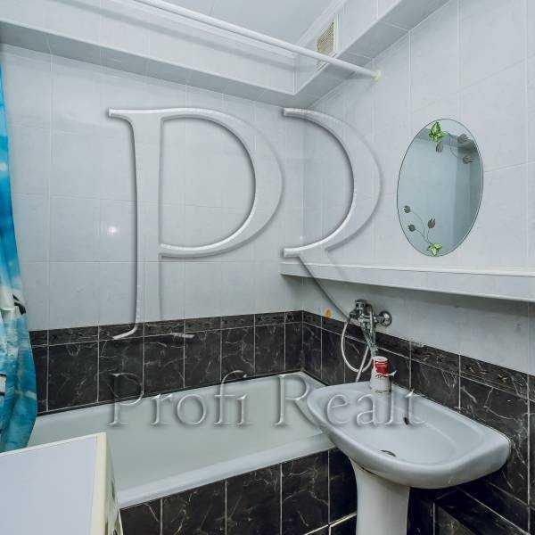 Продажа 1-комнатной квартиры 39 м², Академика Заболотного ул., 110