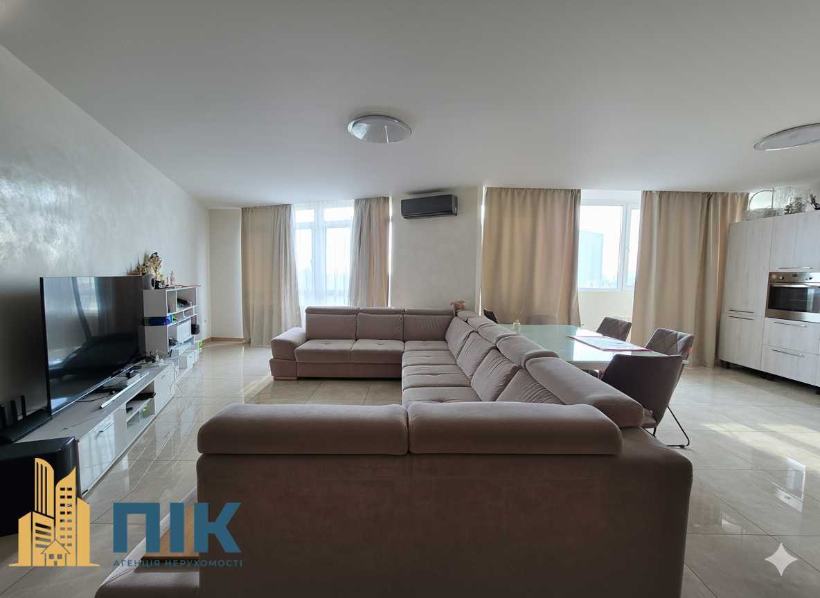 Продажа 3-комнатной квартиры 125 м², Героев Сталинграда просп., 2Д