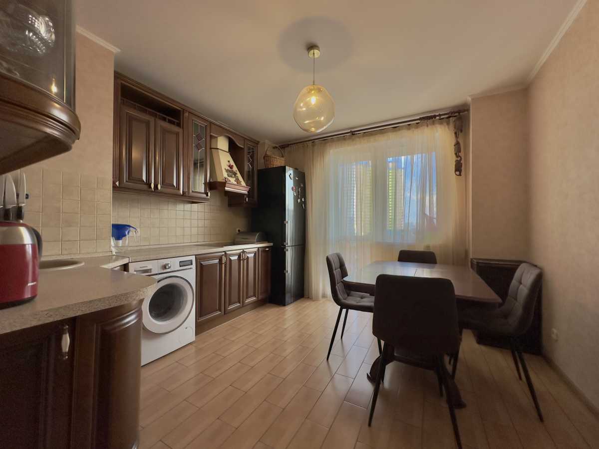 Продаж 1-кімнатної квартири 51.3 м², Юрія Шумського вул., 1
