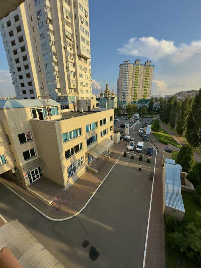 Продаж 1-кімнатної квартири 51.3 м², Юрія Шумського вул., 1