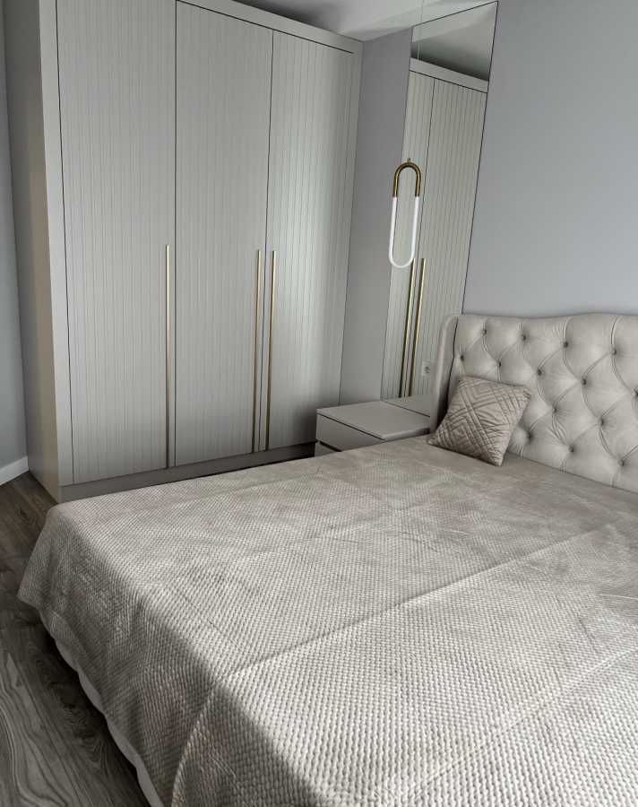 Аренда 1-комнатной квартиры 41 м², Михаила Максимовича ул.