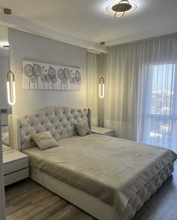 Аренда 1-комнатной квартиры 41 м², Михаила Максимовича ул.