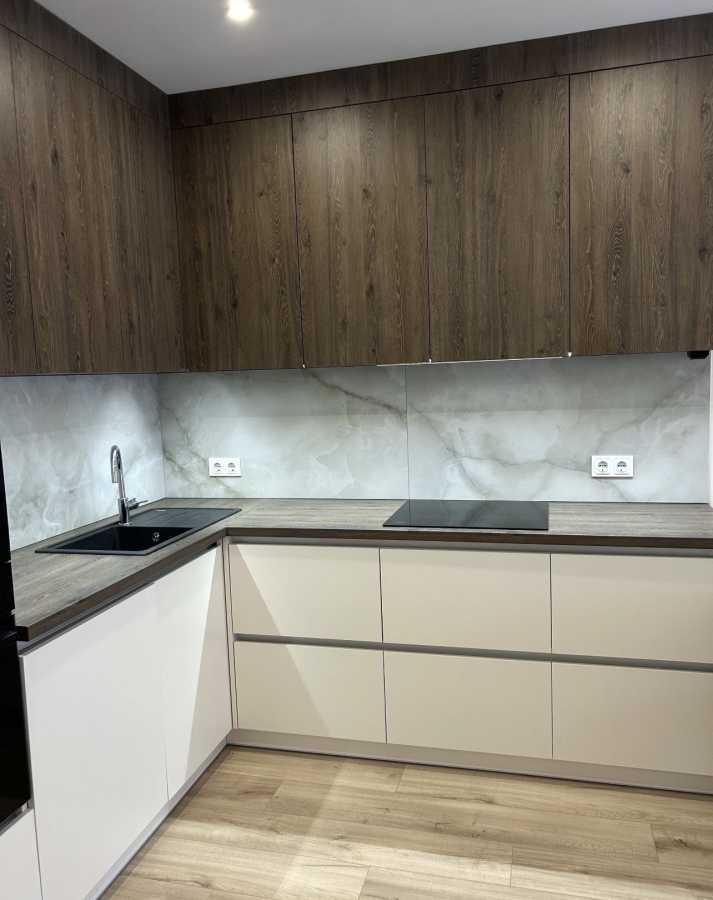 Аренда 1-комнатной квартиры 41 м², Михаила Максимовича ул.