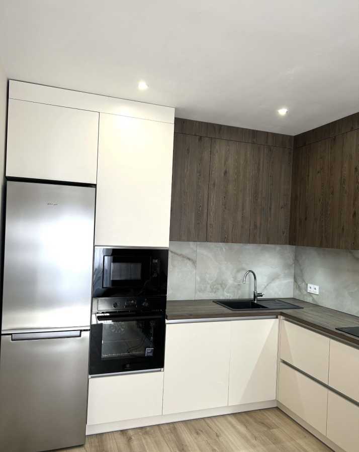 Аренда 1-комнатной квартиры 41 м², Михаила Максимовича ул.