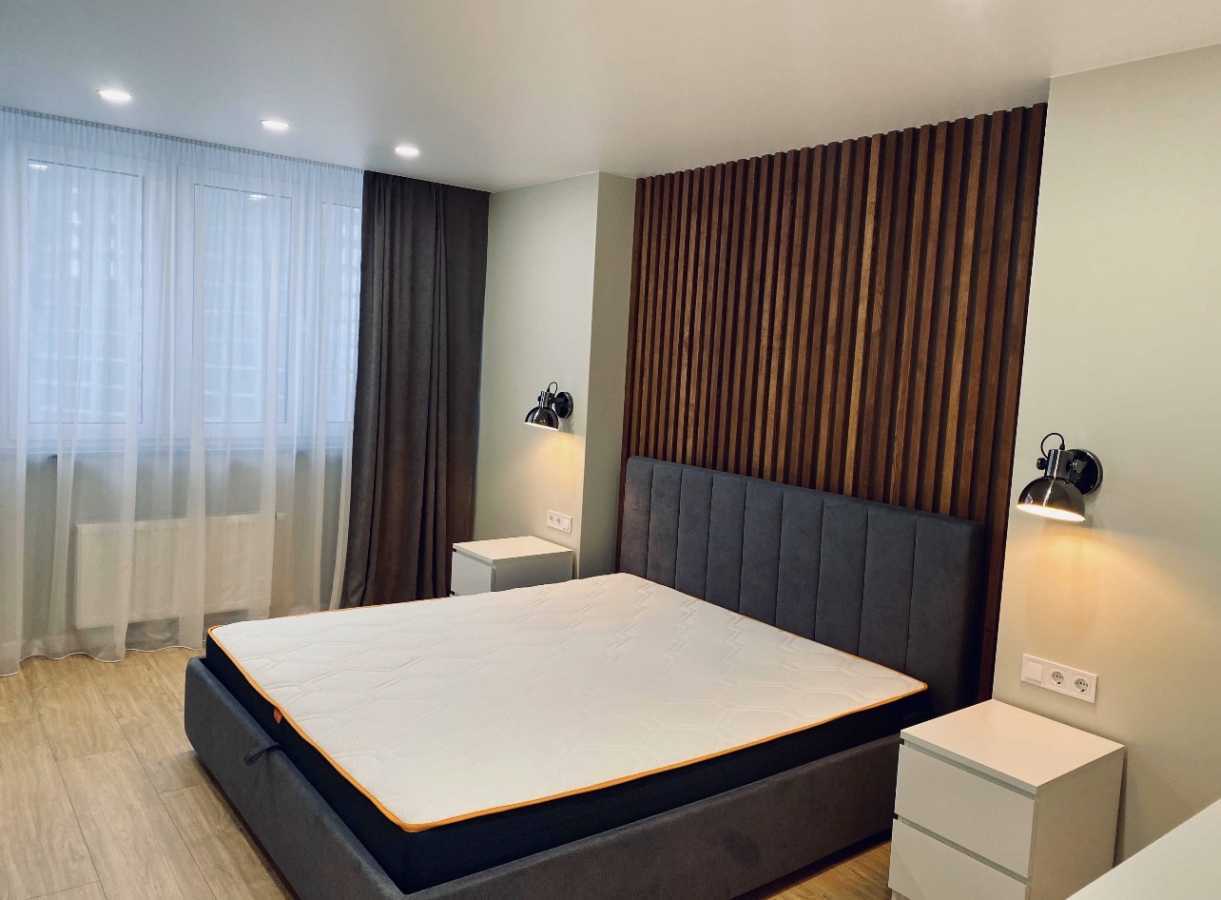 Аренда 3-комнатной квартиры 100 м², Михаила Максимовича ул.