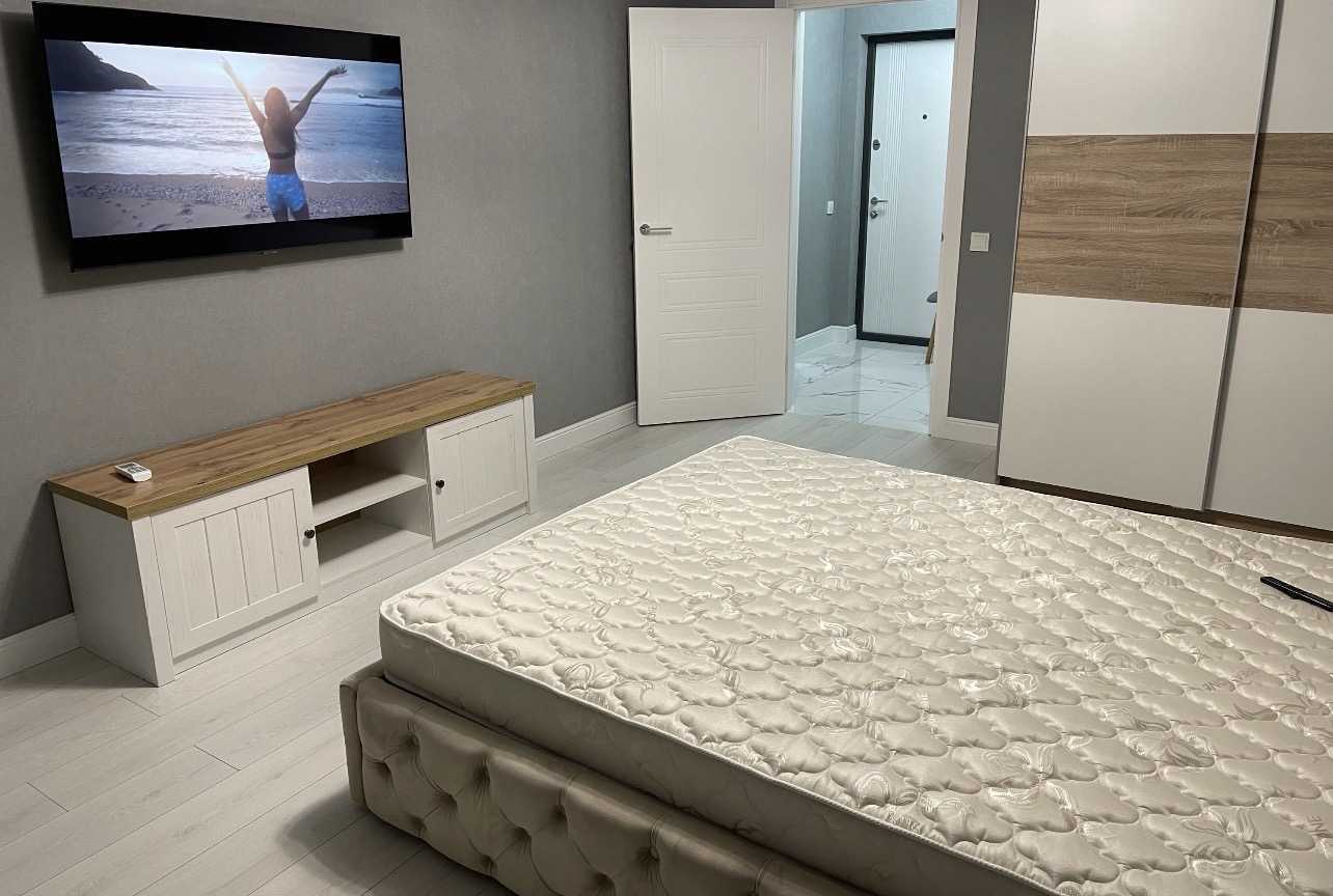 Аренда 1-комнатной квартиры 48 м², Ревуцкого ул.