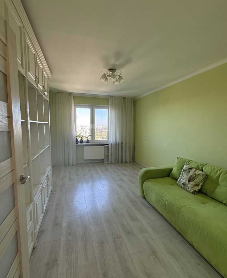 Аренда 2-комнатной квартиры 74 м², Науки просп.