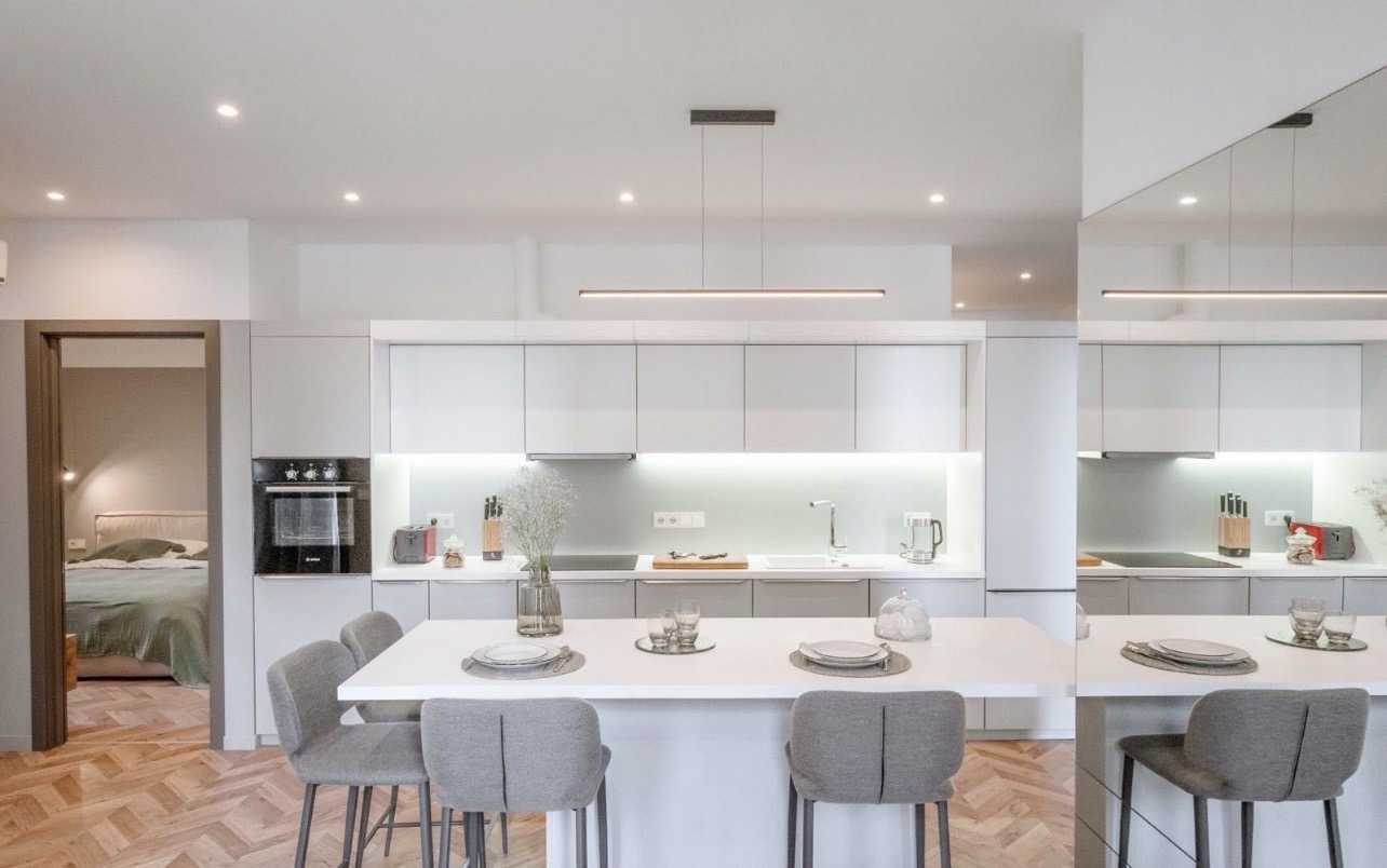 Аренда 3-комнатной квартиры 105 м², Владимира Антоновича ул.