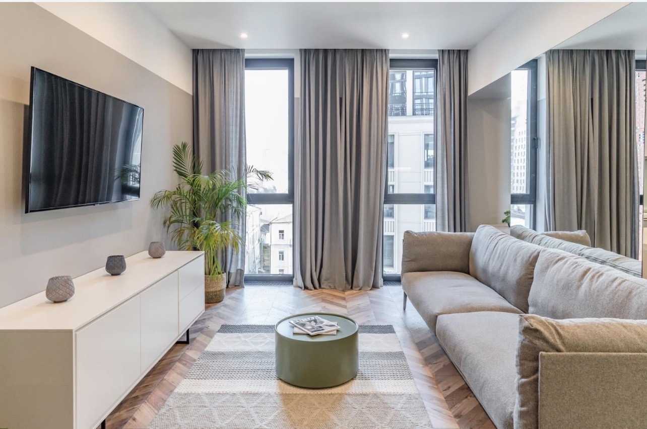 Аренда 3-комнатной квартиры 105 м², Владимира Антоновича ул.