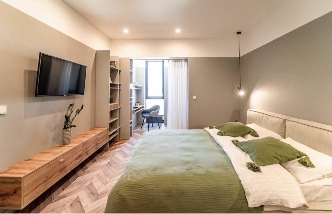 Аренда 3-комнатной квартиры 105 м², Владимира Антоновича ул.