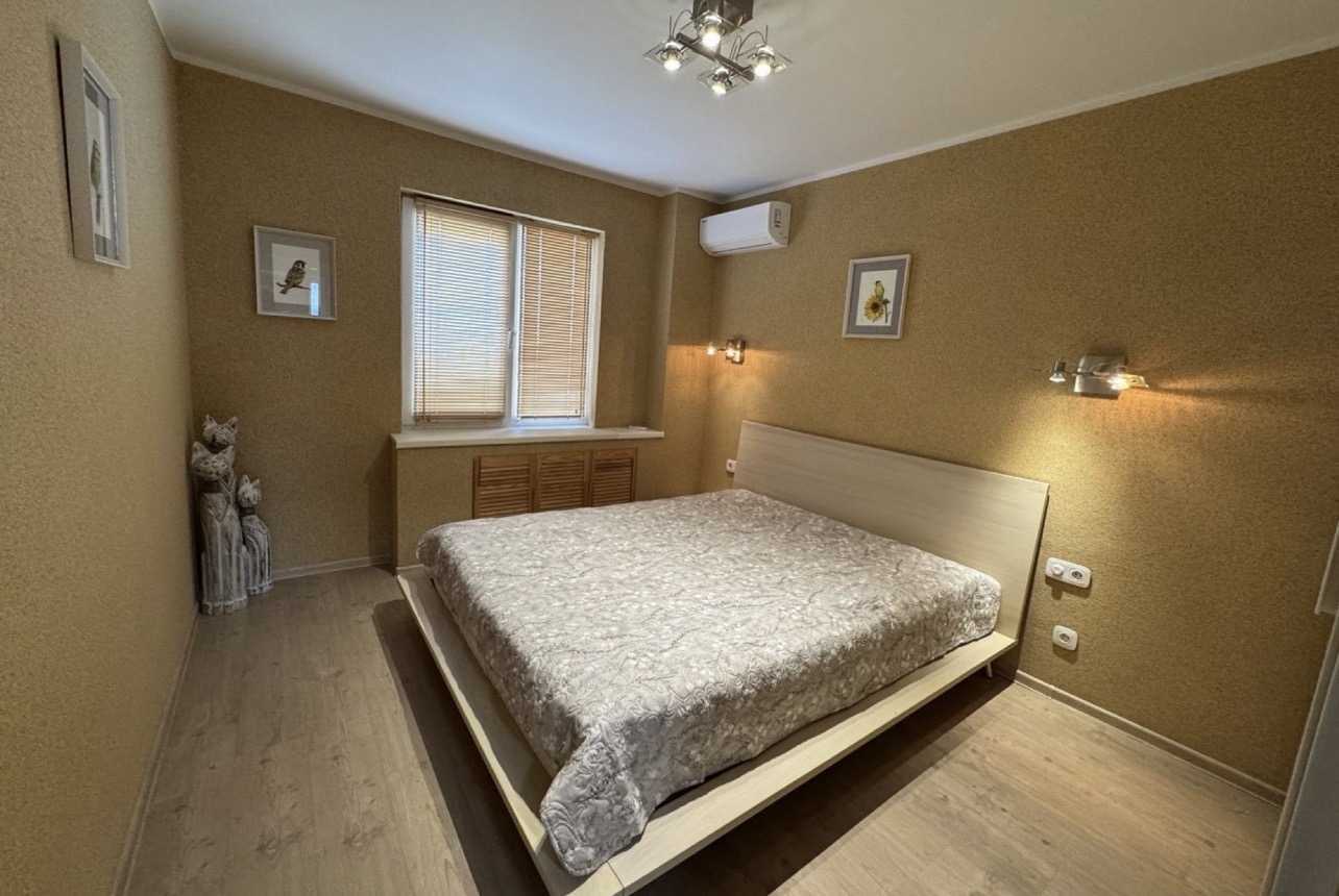 Аренда 3-комнатной квартиры 90 м², Науки просп.