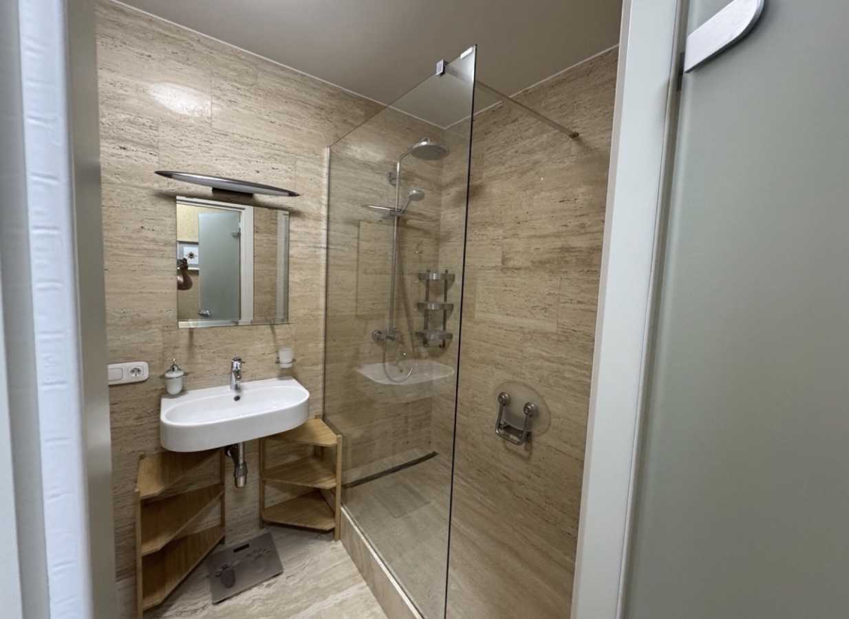 Аренда 3-комнатной квартиры 90 м², Науки просп.