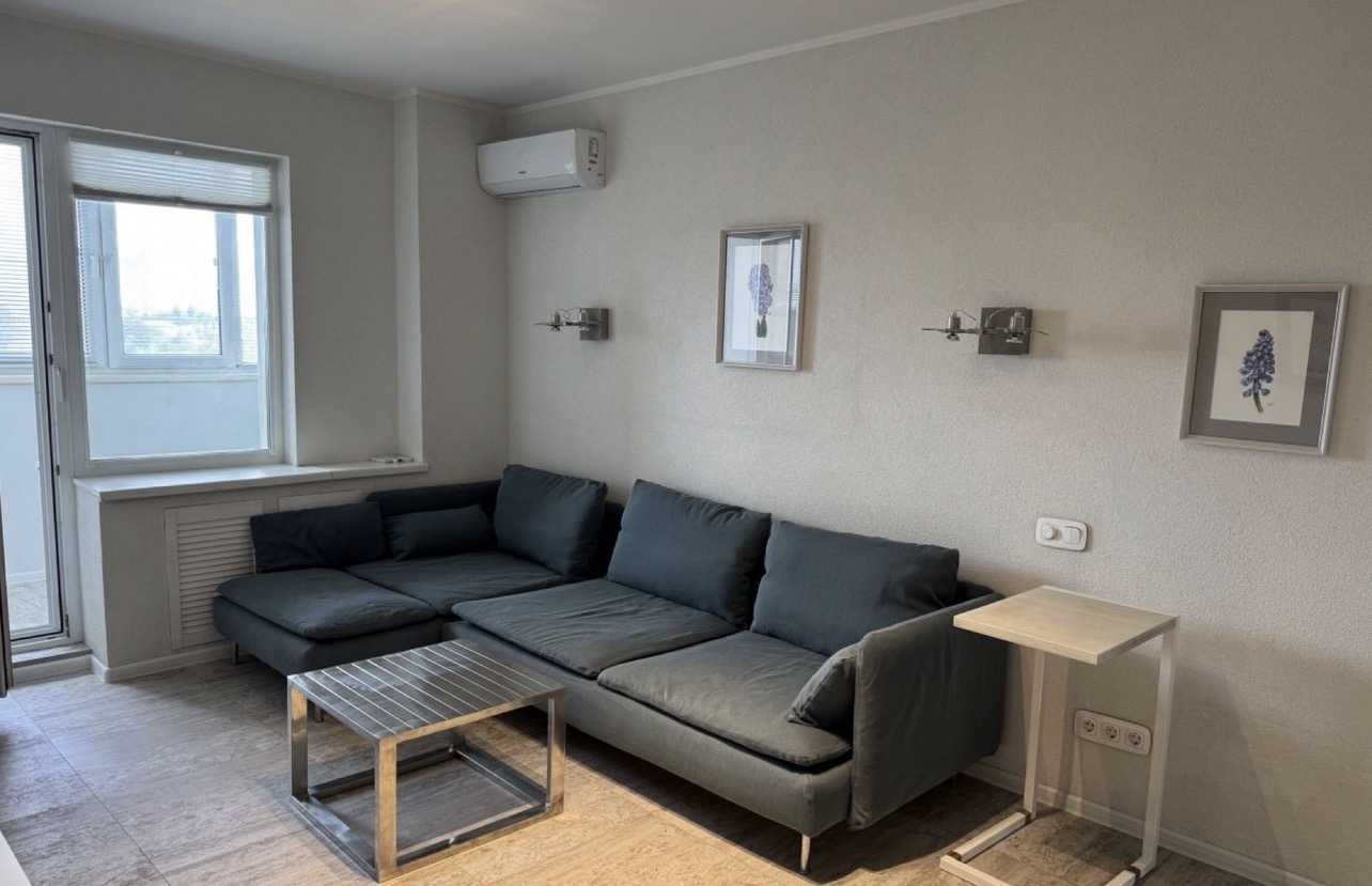 Аренда 3-комнатной квартиры 90 м², Науки просп.