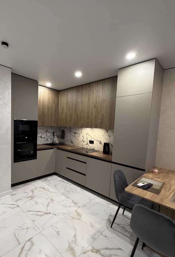 Аренда 1-комнатной квартиры 45 м², Европейская пл., Союза