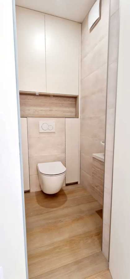 Продажа 4-комнатной квартиры 187 м², Днепровская наб.