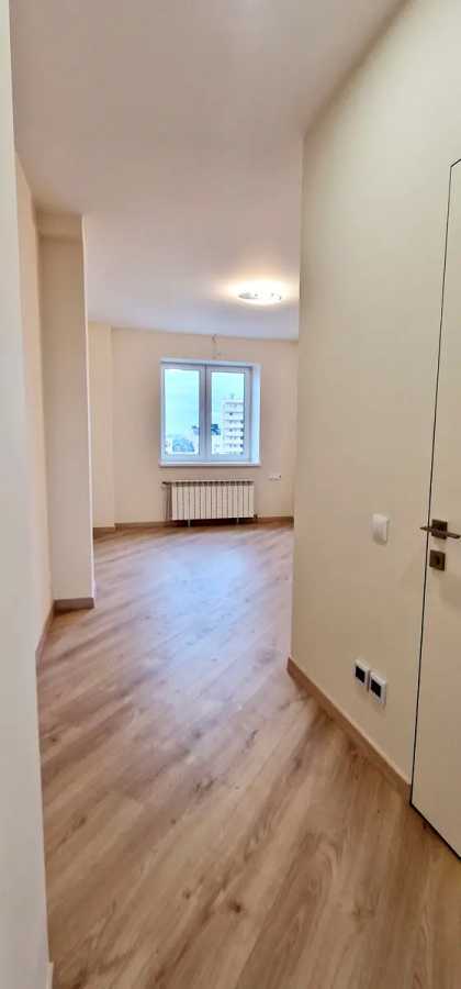 Продажа 4-комнатной квартиры 187 м², Днепровская наб.