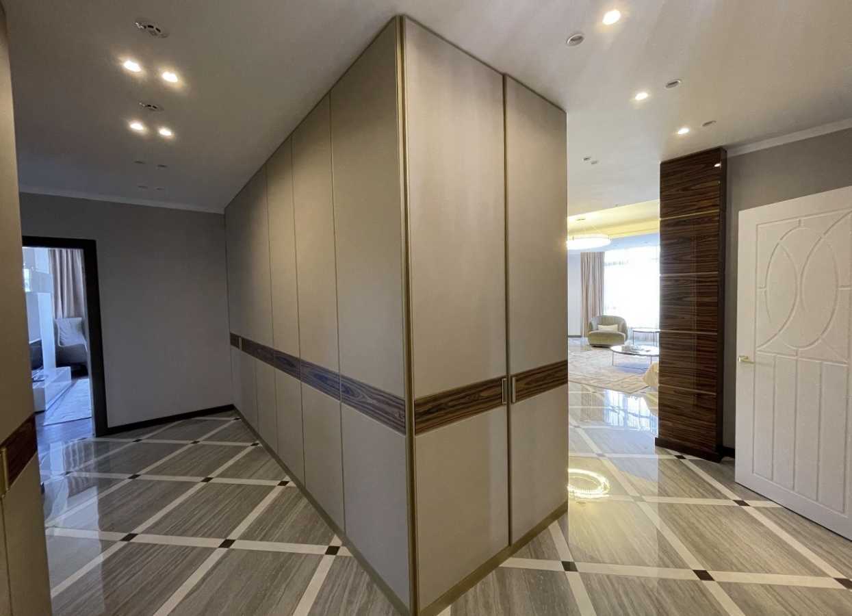 Продажа 4-комнатной квартиры 180 м², Болсуновская ул.