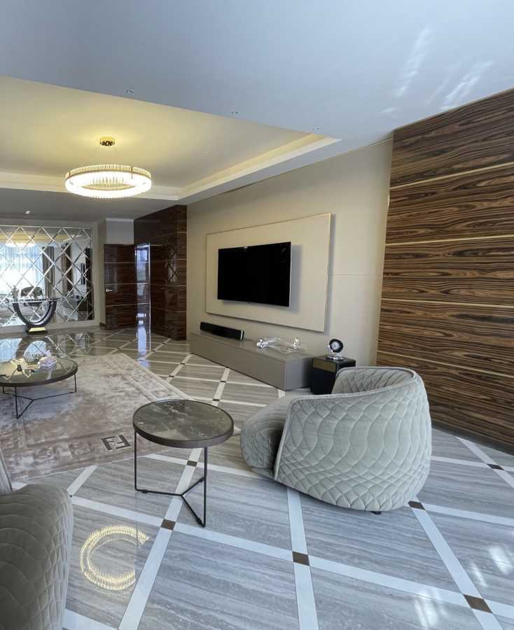 Продажа 4-комнатной квартиры 180 м², Болсуновская ул.