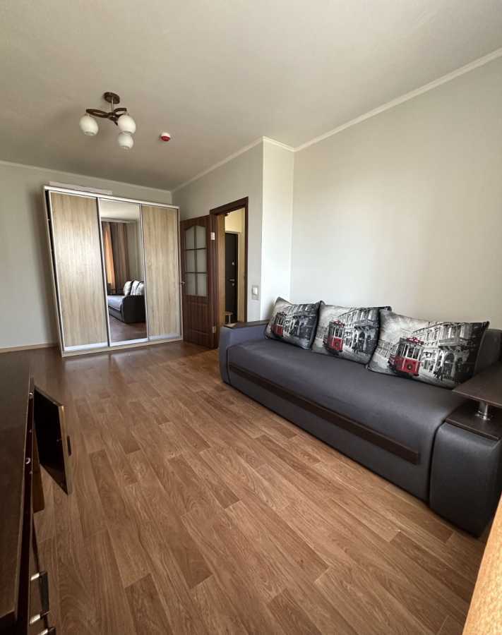 Аренда 1-комнатной квартиры 37 м², Елизаветы Чавдар ул.