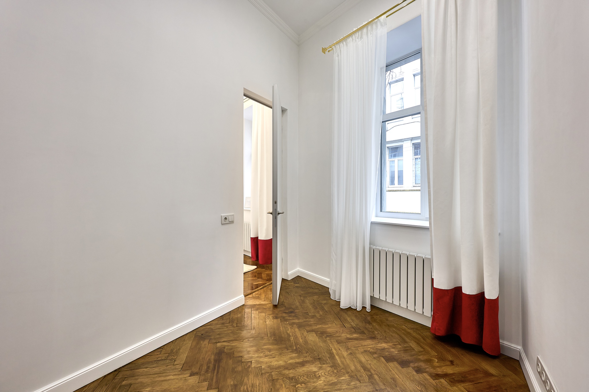 Продажа 2-комнатной квартиры 58.3 м², Можеста Менцинского ул., 1