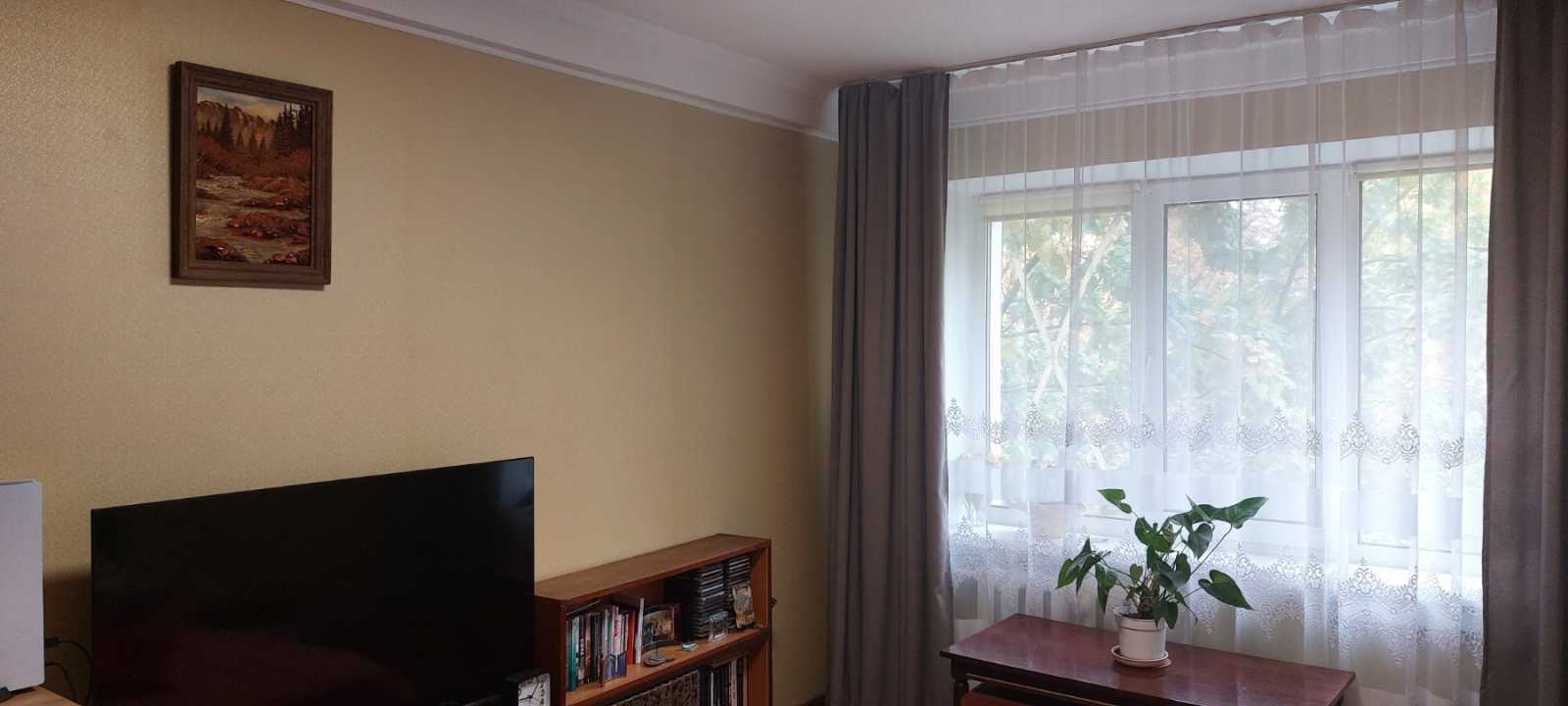 Продаж 2-кімнатної квартири 47 м², Героїв Севастополя вул., 10Б