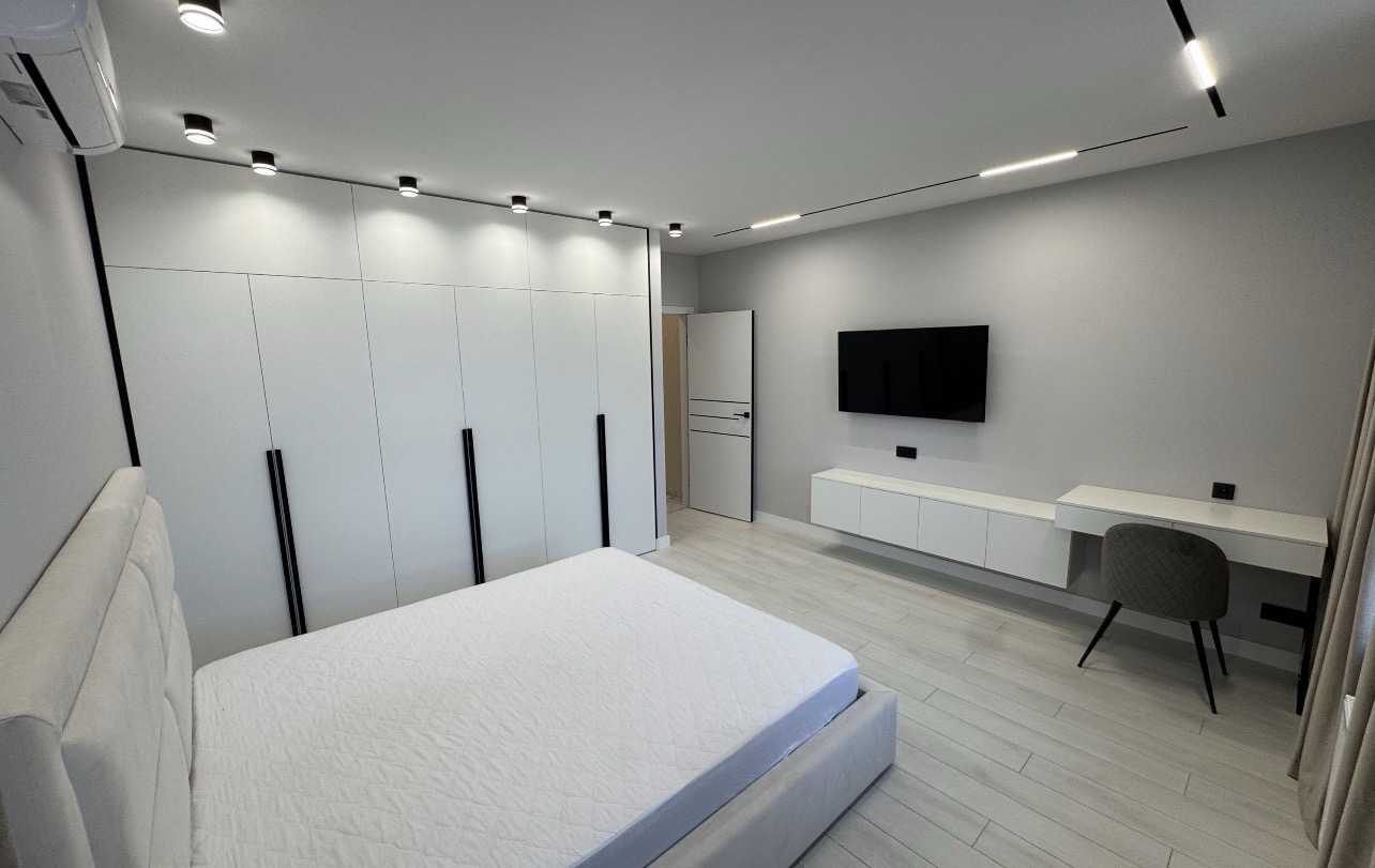 Аренда 3-комнатной квартиры 75 м², Николая Гулака ул.