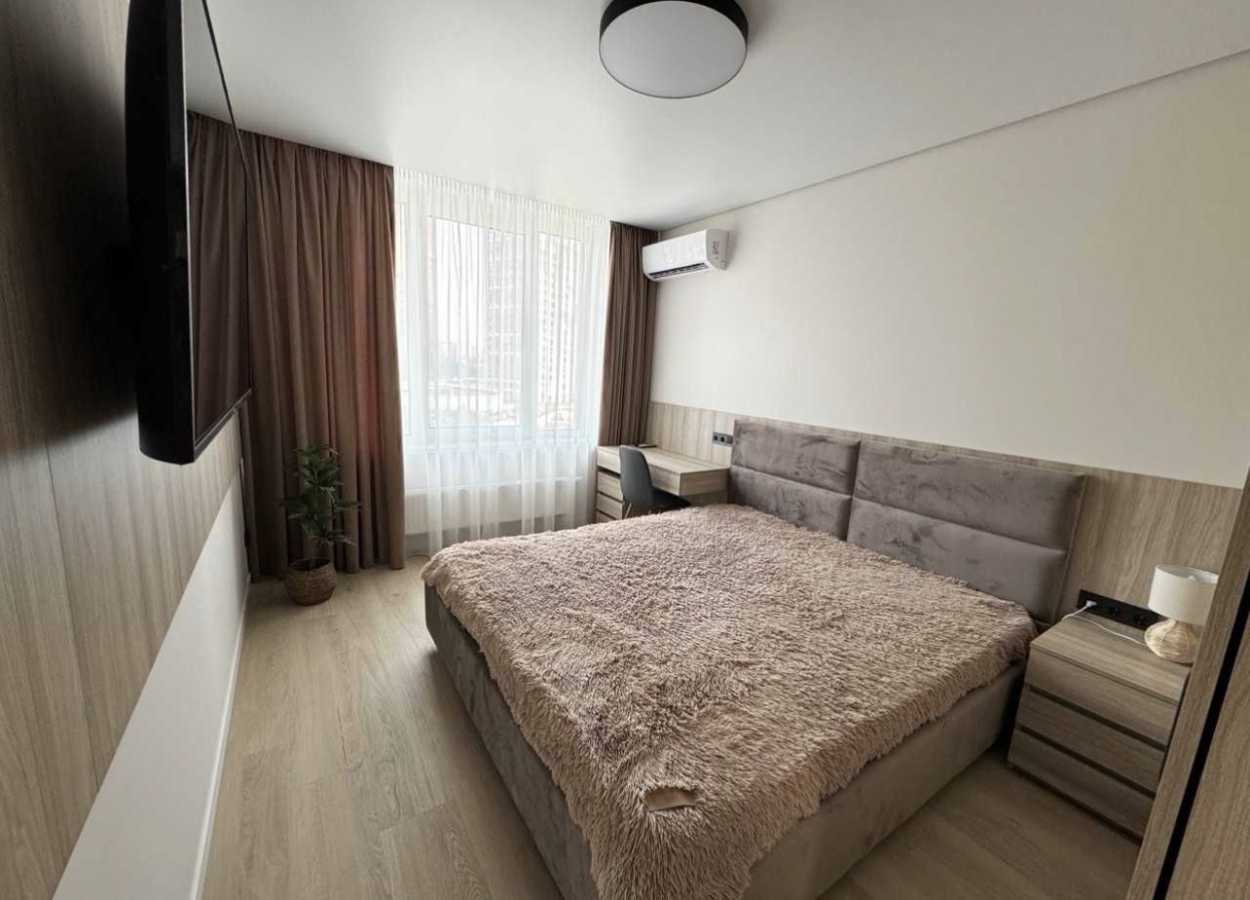 Аренда 1-комнатной квартиры 43 м², Европейская пл., Союза