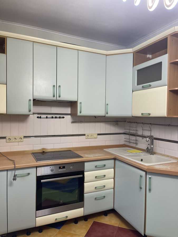 Аренда 3-комнатной квартиры 100 м², Княжий Затон ул., 2/30