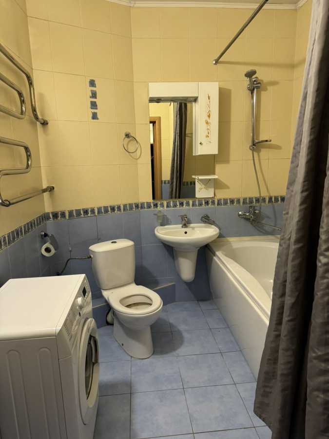 Аренда 3-комнатной квартиры 100 м², Княжий Затон ул., 2/30