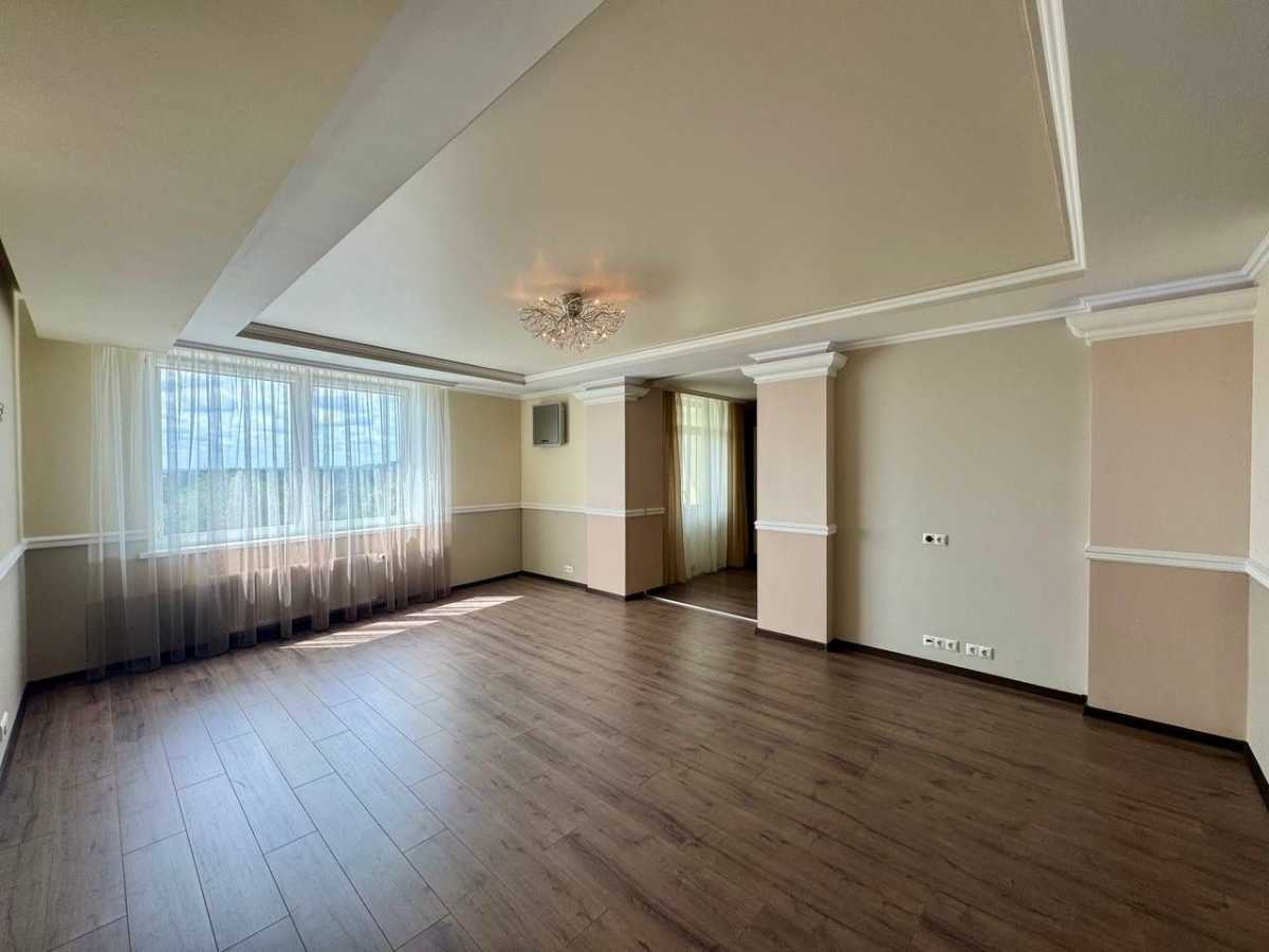 Продажа 4-комнатной квартиры 146.5 м², Раисы Окипной ул., 10