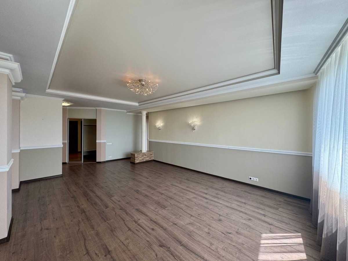 Продажа 4-комнатной квартиры 146.5 м², Раисы Окипной ул., 10