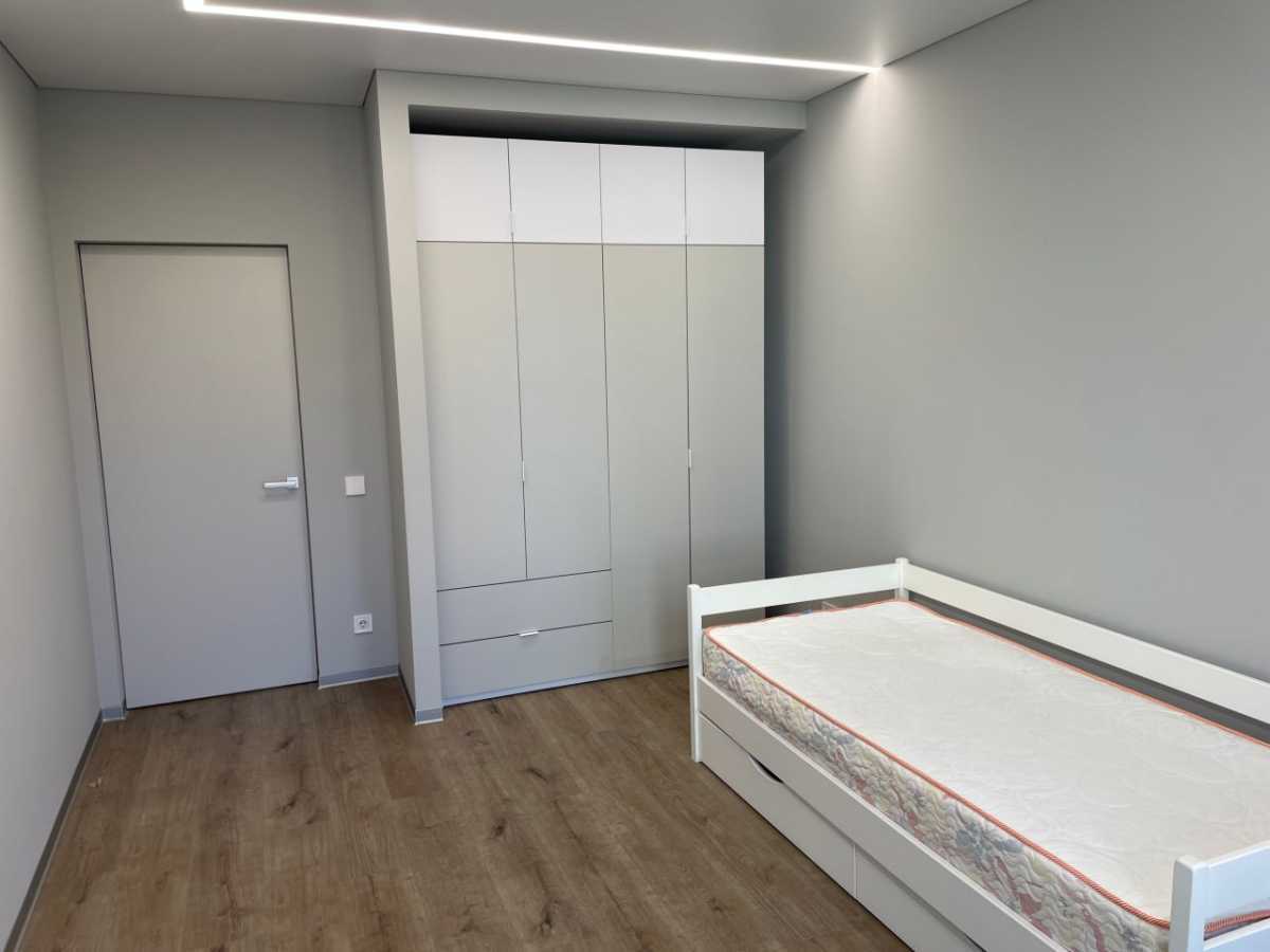 Продажа 3-комнатной квартиры 72 м², Березневая ул., 12