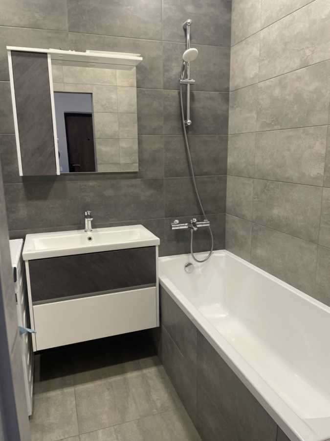 Продажа 3-комнатной квартиры 72 м², Березневая ул., 12