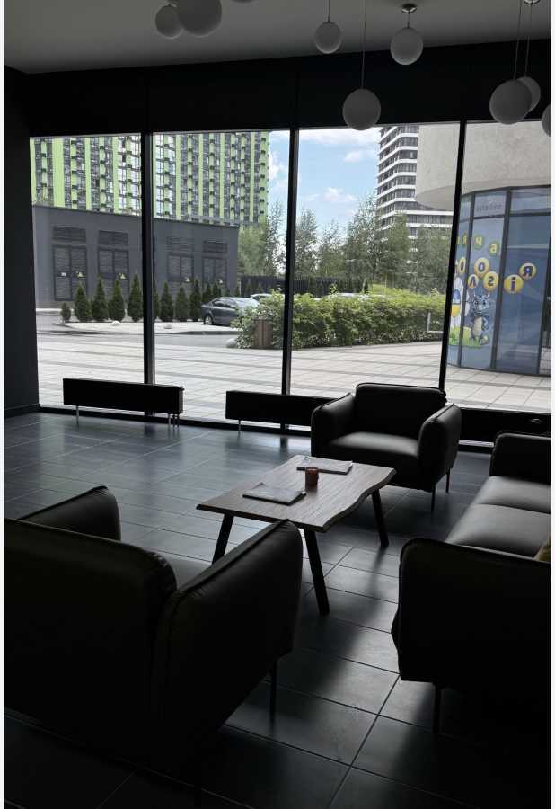 Продажа 2-комнатной квартиры 82 м², Днепровская наб.