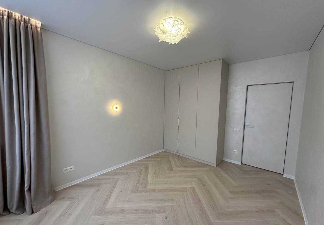 Продажа 2-комнатной квартиры 70 м², Европейская пл., Союза