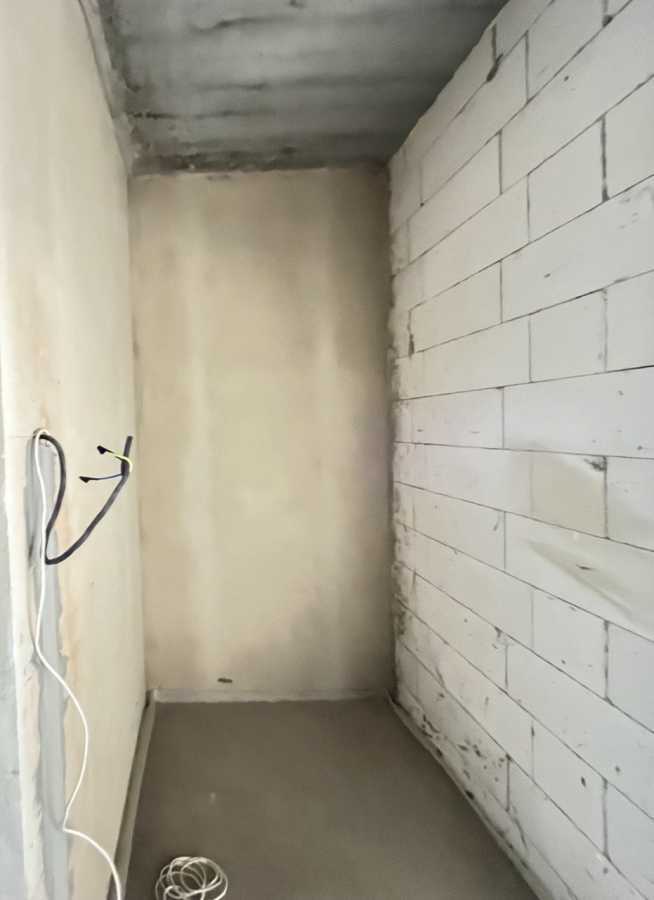 Продаж 1-кімнатної квартири 28 м², Інститутська вул., 5