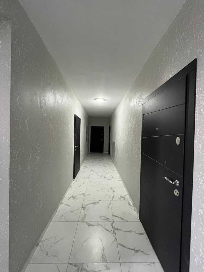 Продаж 1-кімнатної квартири 28 м², Інститутська вул., 5