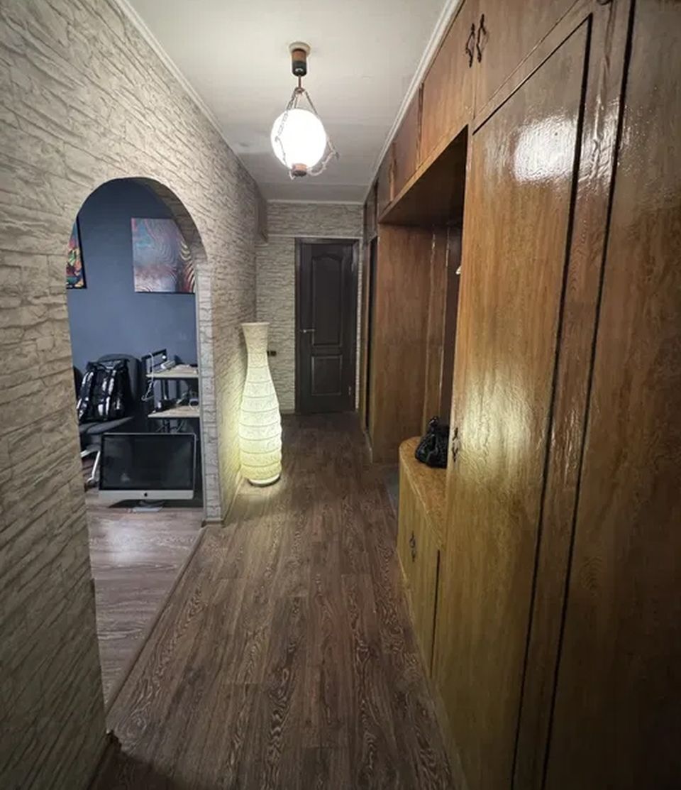 Продажа 2-комнатной квартиры 50 м², Мира просп., 83