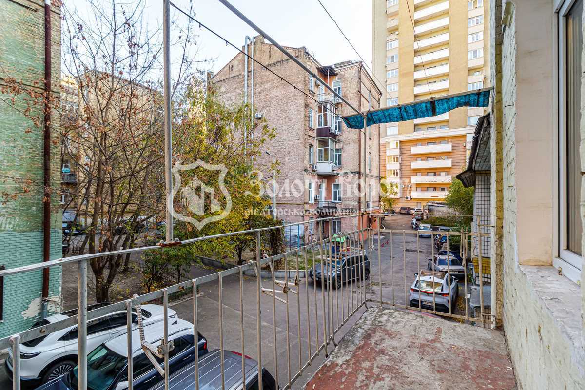 Продажа 1-комнатной квартиры 30.2 м², Саксаганского ул., 129В