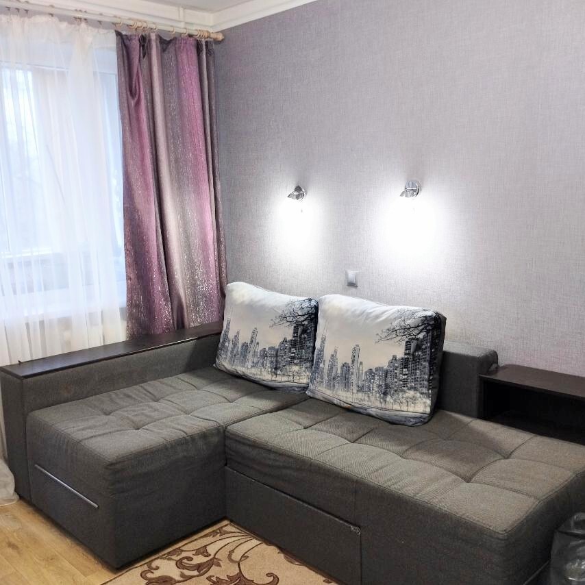 Продажа 2-комнатной квартиры 45 м², Ньютона ул., 139