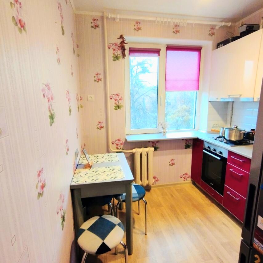 Продажа 2-комнатной квартиры 45 м², Ньютона ул., 139