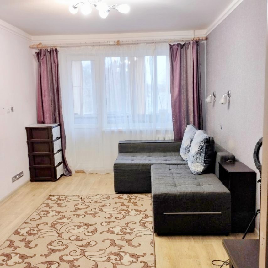Продажа 2-комнатной квартиры 45 м², Ньютона ул., 139