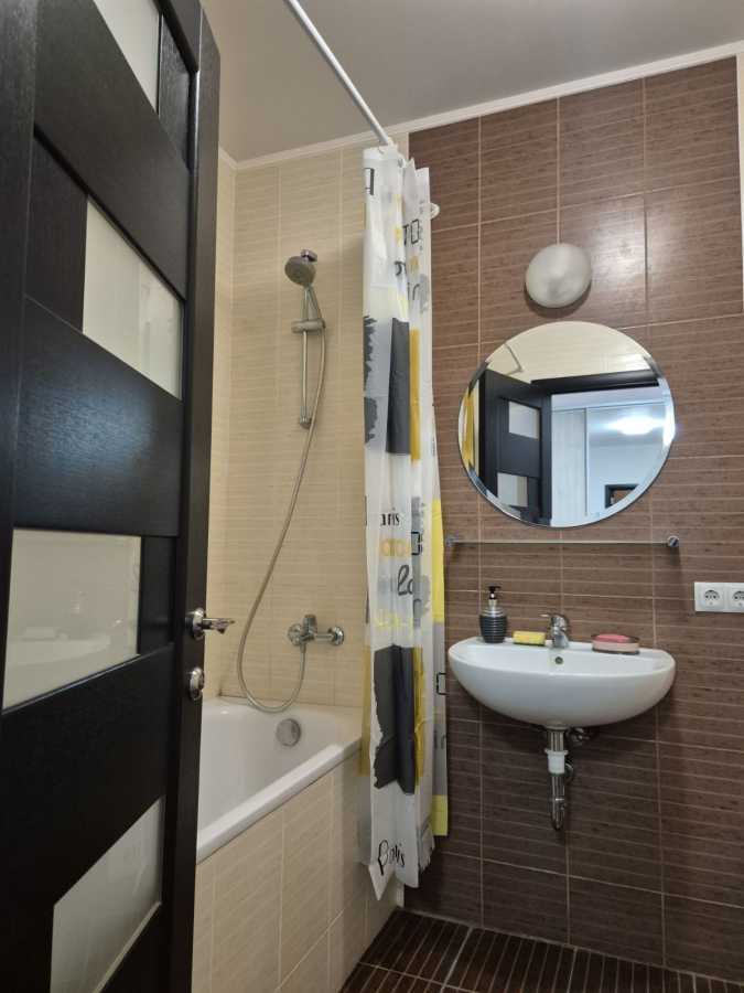 Аренда 1-комнатной квартиры 52 м², Патриарха Мстислава Скрипника ул., 40