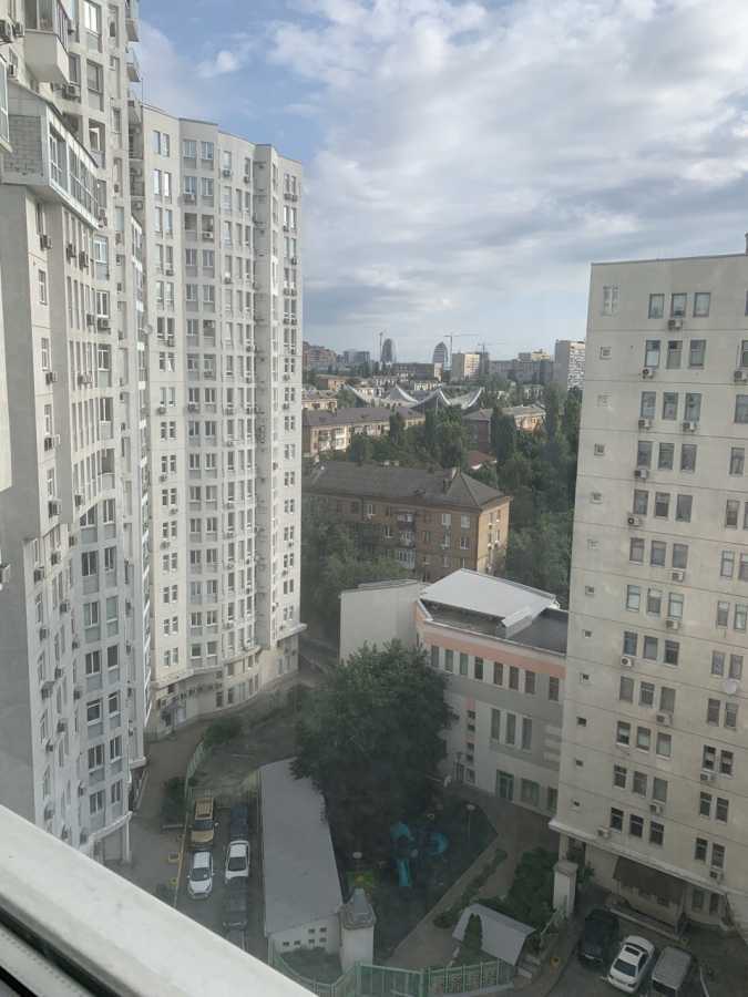 Продажа 1-комнатной квартиры 54.6 м², Дружбы Народов бул., 14-16