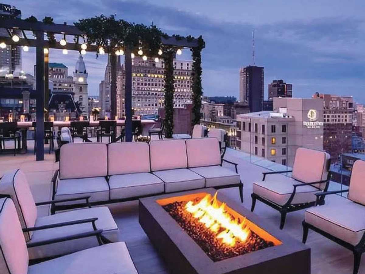 Продажа 2-комнатной квартиры 108.81 м², Владимира Антоновича ул., 136