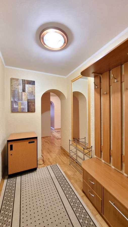 Продажа 3-комнатной квартиры 88 м², Анны Ахматовой ул., 3