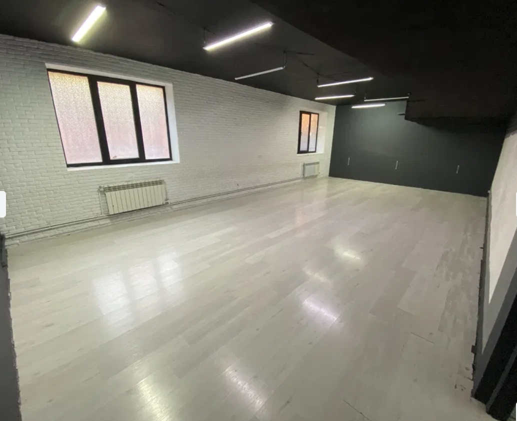 Аренда помещения свободного назначения 154 м², Палубная ул.