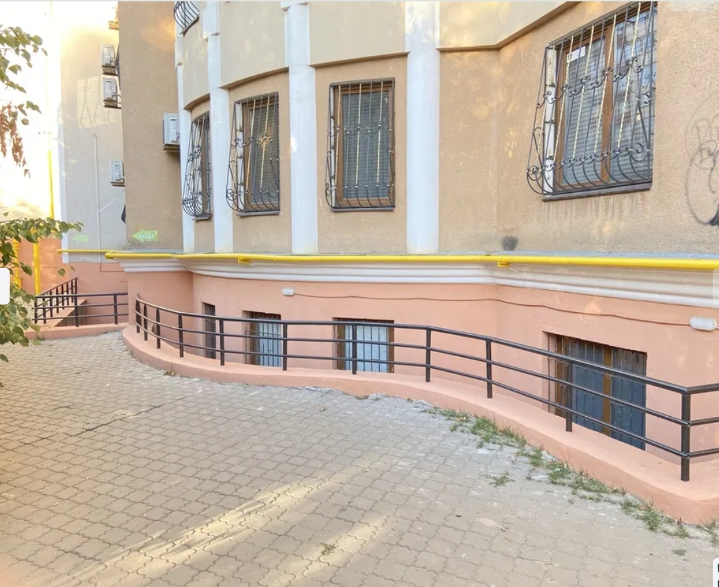 Аренда помещения свободного назначения 154 м², Палубная ул.